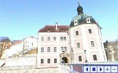 Hrad a zámek Bečov nad Teplou, Celkový pohled na exteriér zámku.